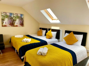 London Studio Apartments, Private Bathroom, Kitchenette, Parking, NP7